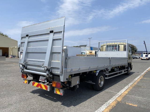 いすゞフォワードアルミブロック中型（4t）[写真02]