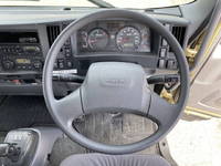 いすゞフォワードアルミブロック中型（4t）[写真32]