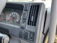 いすゞフォワードアルミブロック中型（4t）[写真35]