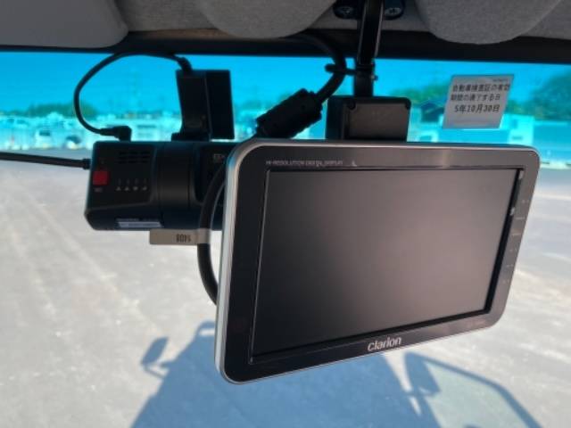 三菱ふそうキャンター平ボディ小型（2t・3t）[写真27]