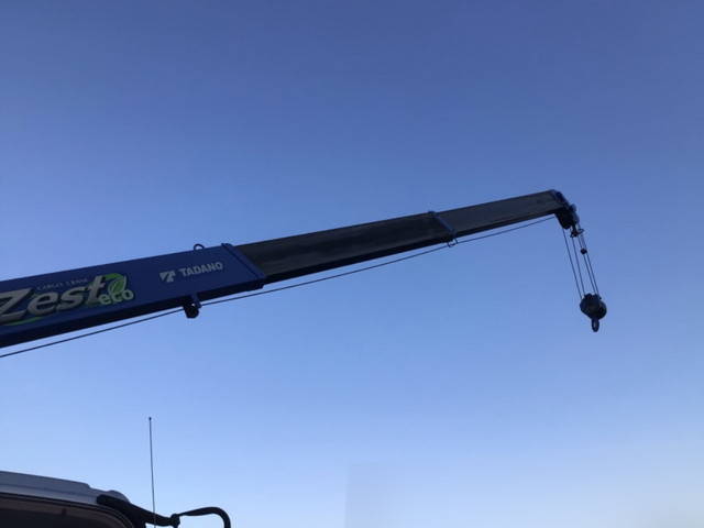 いすゞフォワードセルフクレーン3段中型（4t）[写真15]