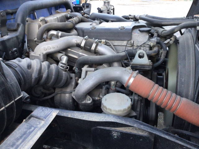 いすゞフォワードセルフクレーン3段中型（4t）[写真29]