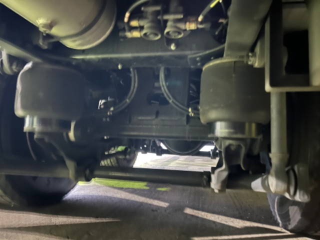 三菱ふそうスーパーグレートアルミウイング大型（10t）[写真23]