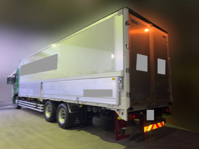 三菱ふそうスーパーグレートアルミウイング大型（10t）[写真05]