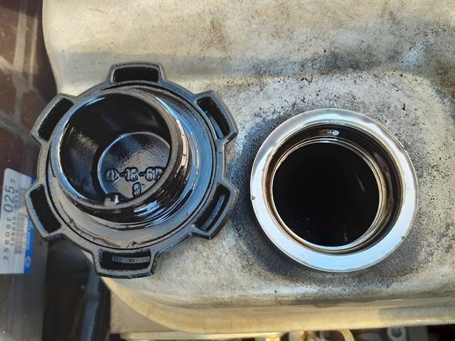 日野プロフィアアルミウイング大型（10t）[写真14]