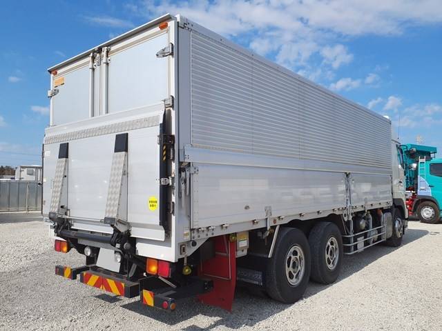 日野プロフィアアルミウイング大型（10t）[写真02]