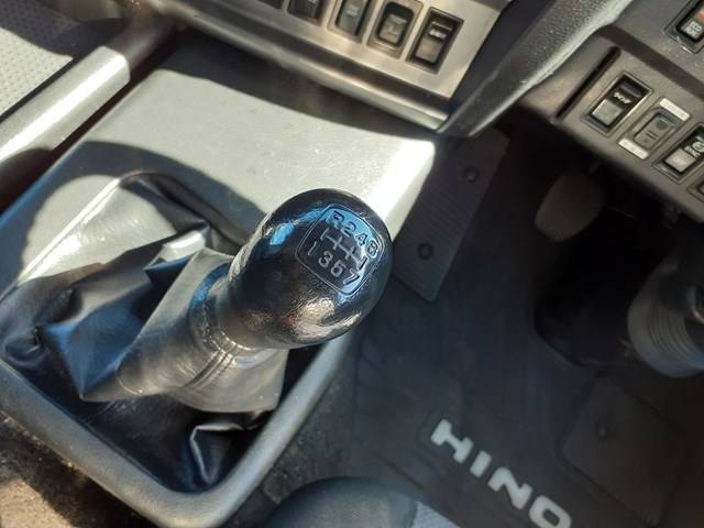 日野プロフィアアルミウイング大型（10t）[写真27]