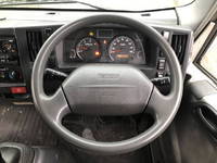 いすゞエルフアルミブロック小型（2t・3t）[写真32]