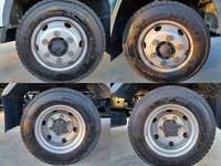 三菱ふそうキャンター平ボディ小型（2t・3t）[写真24]