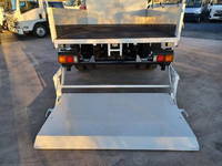 三菱ふそうキャンター平ボディ小型（2t・3t）[写真26]