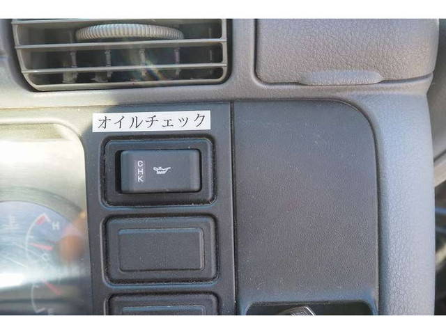 三菱ふそうキャンターアルミブロック小型（2t・3t）[写真36]