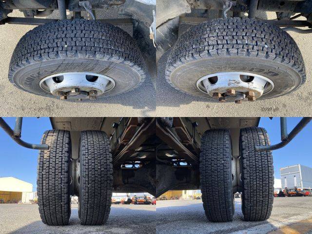 三菱ふそうファイター汚泥吸引車中型（4t）[写真22]