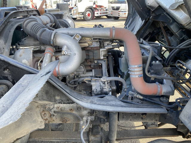 三菱ふそうファイター汚泥吸引車中型（4t）[写真24]