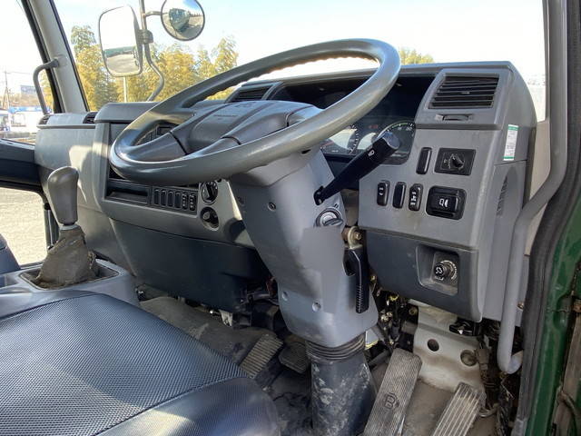 三菱ふそうファイター汚泥吸引車中型（4t）[写真34]