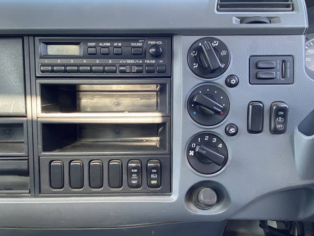 三菱ふそうファイター汚泥吸引車中型（4t）[写真38]