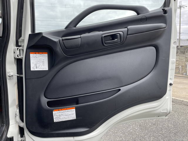 日野レンジャーアルミウイング中型（4t）[写真26]