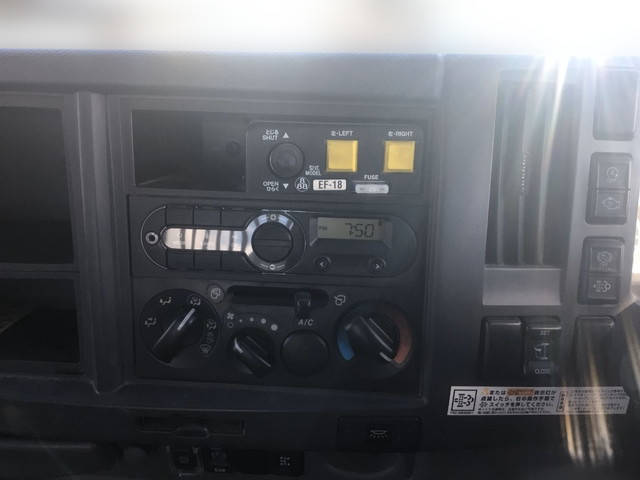 いすゞフォワードダンプ中型（4t）[写真30]