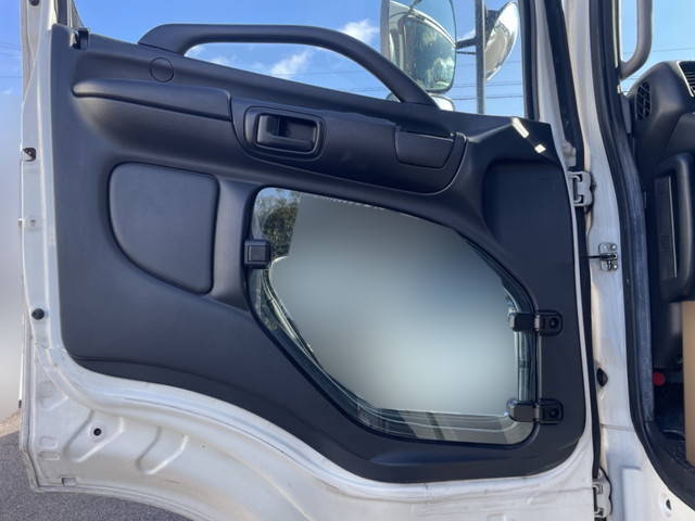 日野プロフィアアルミウイング大型（10t）[写真25]