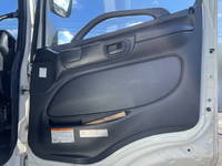 日野プロフィアアルミウイング大型（10t）[写真26]