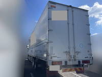 日野プロフィアアルミウイング大型（10t）[写真04]