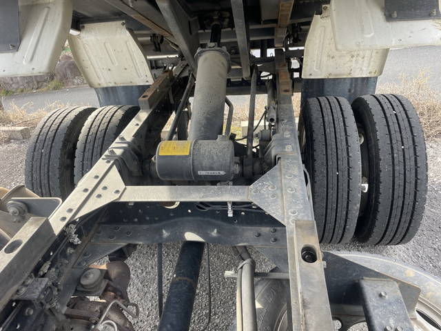 いすゞエルフダンプ小型（2t・3t）[写真12]