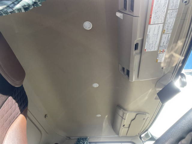 日野プロフィアアルミウイング大型（10t）[写真24]