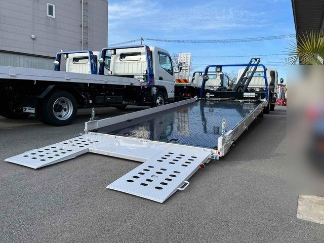 三菱ふそうキャンターセーフティローダー小型（2t・3t）[写真09]