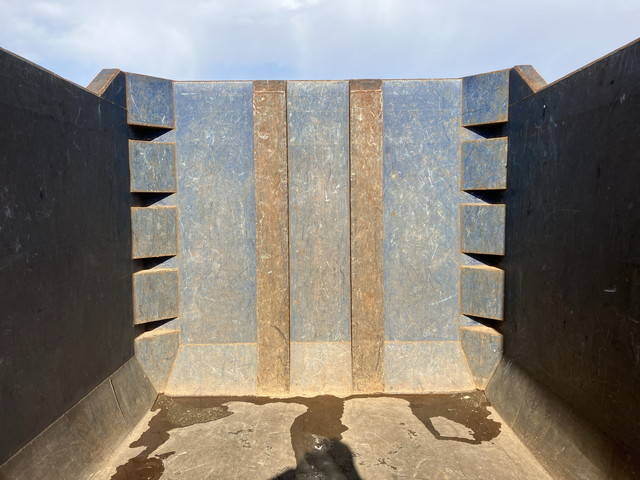 その他のメーカーその他の車種トレーラー（セミトレーラー）大型（10t）[写真12]