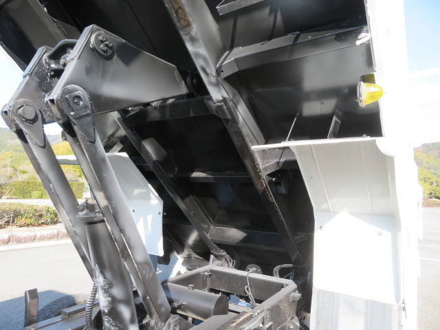 三菱ふそうキャンター深ダンプ（土砂禁ダンプ）小型（2t・3t）[写真38]