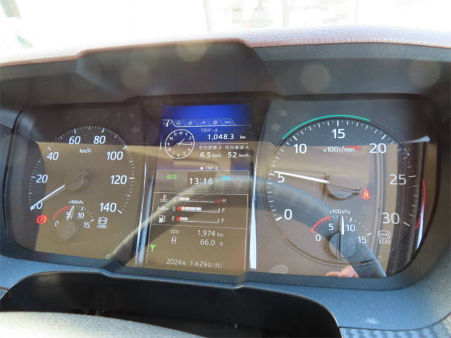 日野レンジャークレーン4段中型（4t）[写真11]