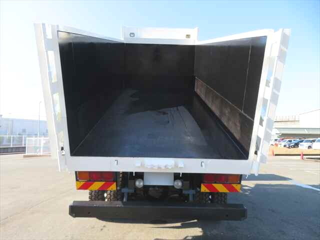 日野プロフィア深ダンプ（土砂禁ダンプ）大型（10t）[写真10]