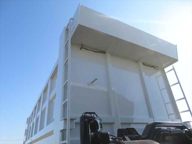 日野プロフィア深ダンプ（土砂禁ダンプ）大型（10t）[写真23]