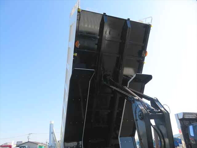 日野プロフィア深ダンプ（土砂禁ダンプ）大型（10t）[写真26]