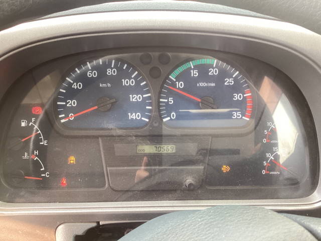 UDトラックスコンドルクレーン5段中型（4t）[写真19]