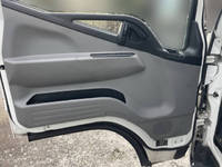 三菱ふそうキャンター冷凍車（冷蔵車）小型（2t・3t）[写真25]