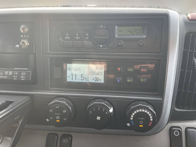 三菱ふそうキャンター冷凍車（冷蔵車）小型（2t・3t）[写真33]