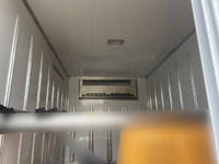 三菱ふそうキャンター冷凍車（冷蔵車）小型（2t・3t）[写真07]