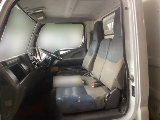 三菱ふそうキャンターダンプ小型（2t・3t）[写真18]