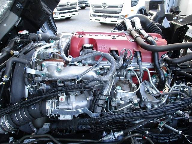 日野レンジャー冷蔵冷凍ウイング増トン（6t・8t）[写真12]