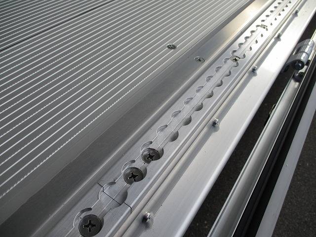 日野レンジャー冷蔵冷凍ウイング増トン（6t・8t）[写真19]