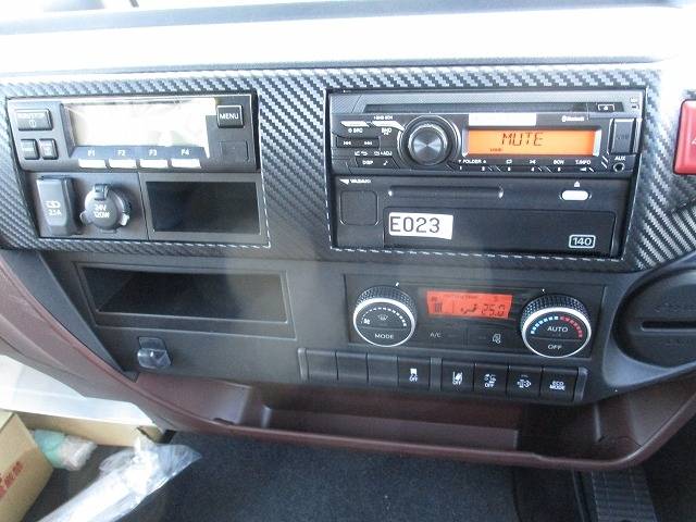 日野レンジャー冷蔵冷凍ウイング増トン（6t・8t）[写真06]