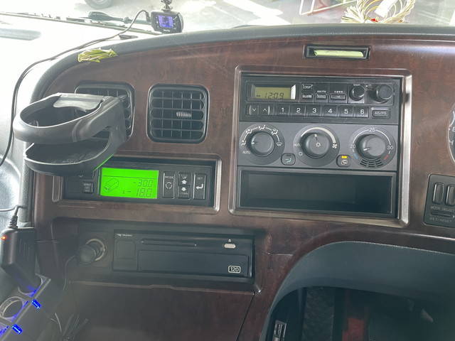 三菱ふそうスーパーグレート冷凍車（冷蔵車）大型（10t）[写真35]