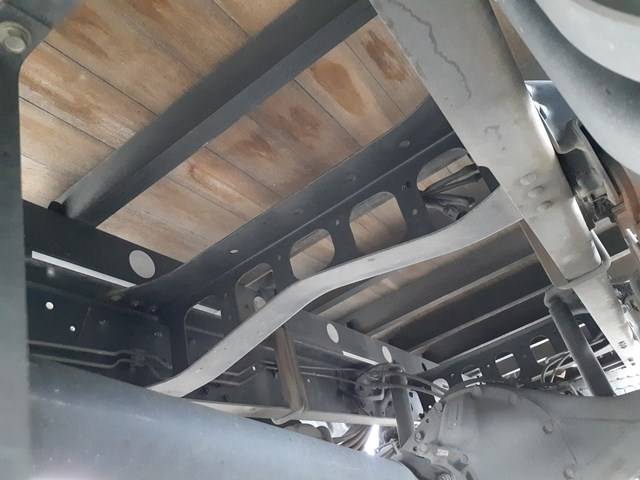 日野レンジャー平ボディ中型（4t）[写真19]