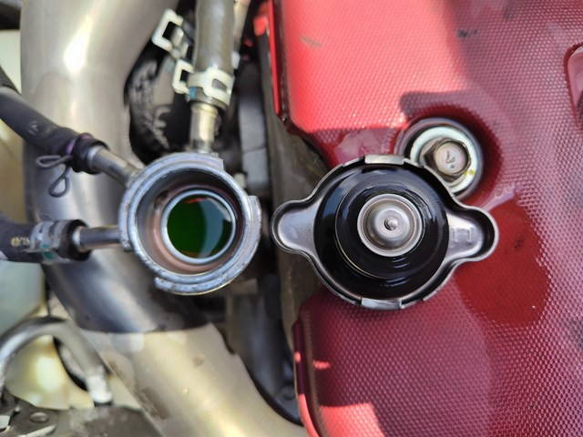 日野デュトロ平ボディ小型（2t・3t）[写真10]