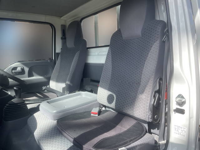 いすゞエルフ平ボディ小型（2t・3t）[写真22]