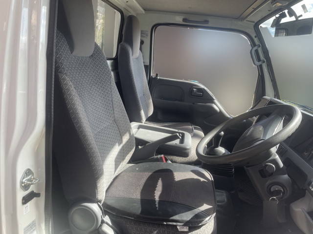 いすゞエルフ平ボディ小型（2t・3t）[写真23]