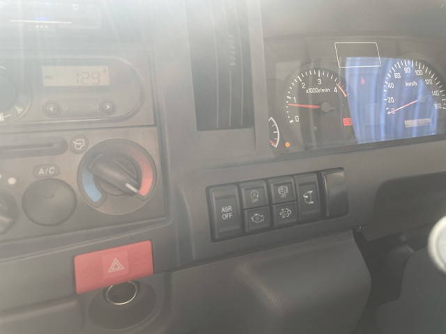 いすゞエルフ平ボディ小型（2t・3t）[写真33]