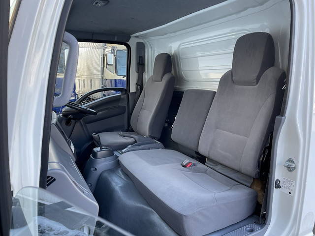 いすゞエルフアルミバン小型（2t・3t）[写真30]