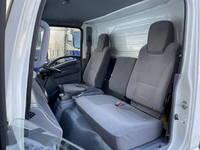 いすゞエルフアルミバン小型（2t・3t）[写真30]