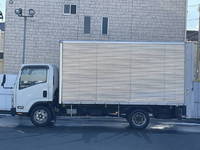 いすゞエルフアルミバン小型（2t・3t）[写真06]